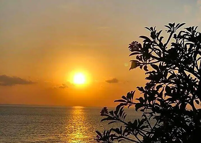 Ogix Cliff Paradise Hotel Semaya