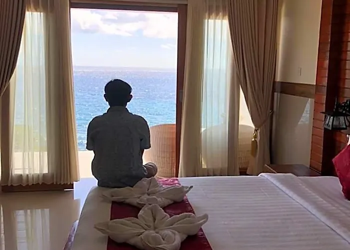 Ogix Cliff Paradise Hotel 3*